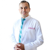 Op. Dr. Ebubekir Er 